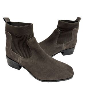 Kenneth Cole Reaction Sock Chelsea Booties Size 9 Brown Leather Block Heel